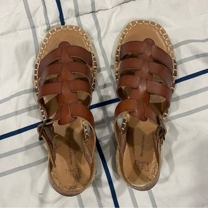 Time and Tru| sandals